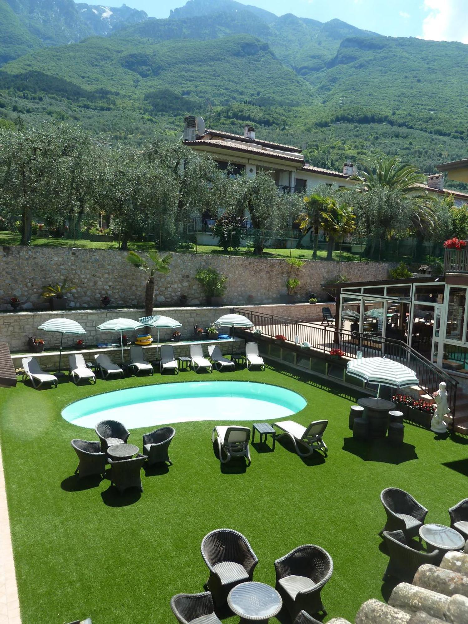 Albergo Casa Este Brenzone sul Garda Exterior photo